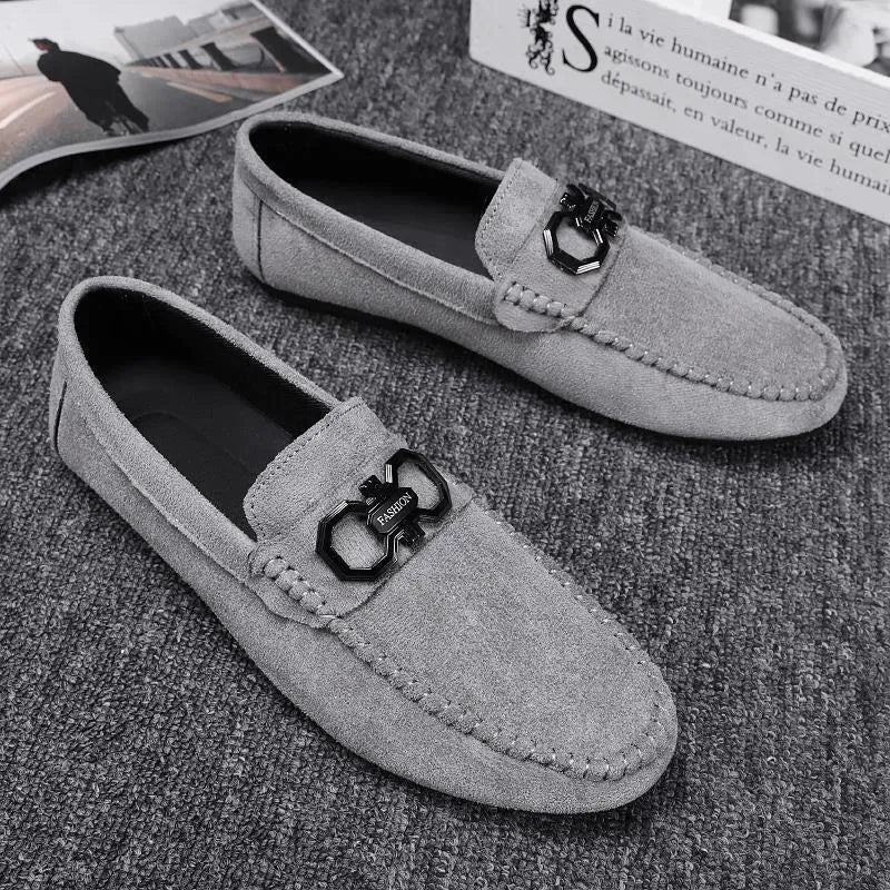 Men's black and grey breathable casual shoes with suede upper and rubber sole