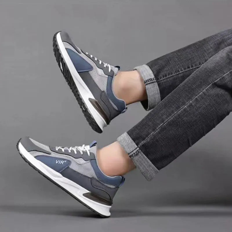 Men's colour block mesh sports shoes with lace-up design and injection moulded sole