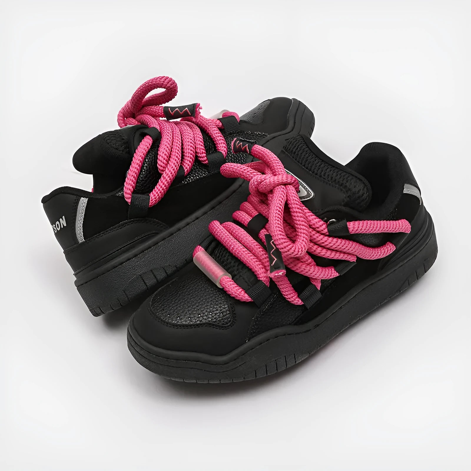 Thick-sole unisex casual sneakers in a choice of colours with lace-up front and round toe.