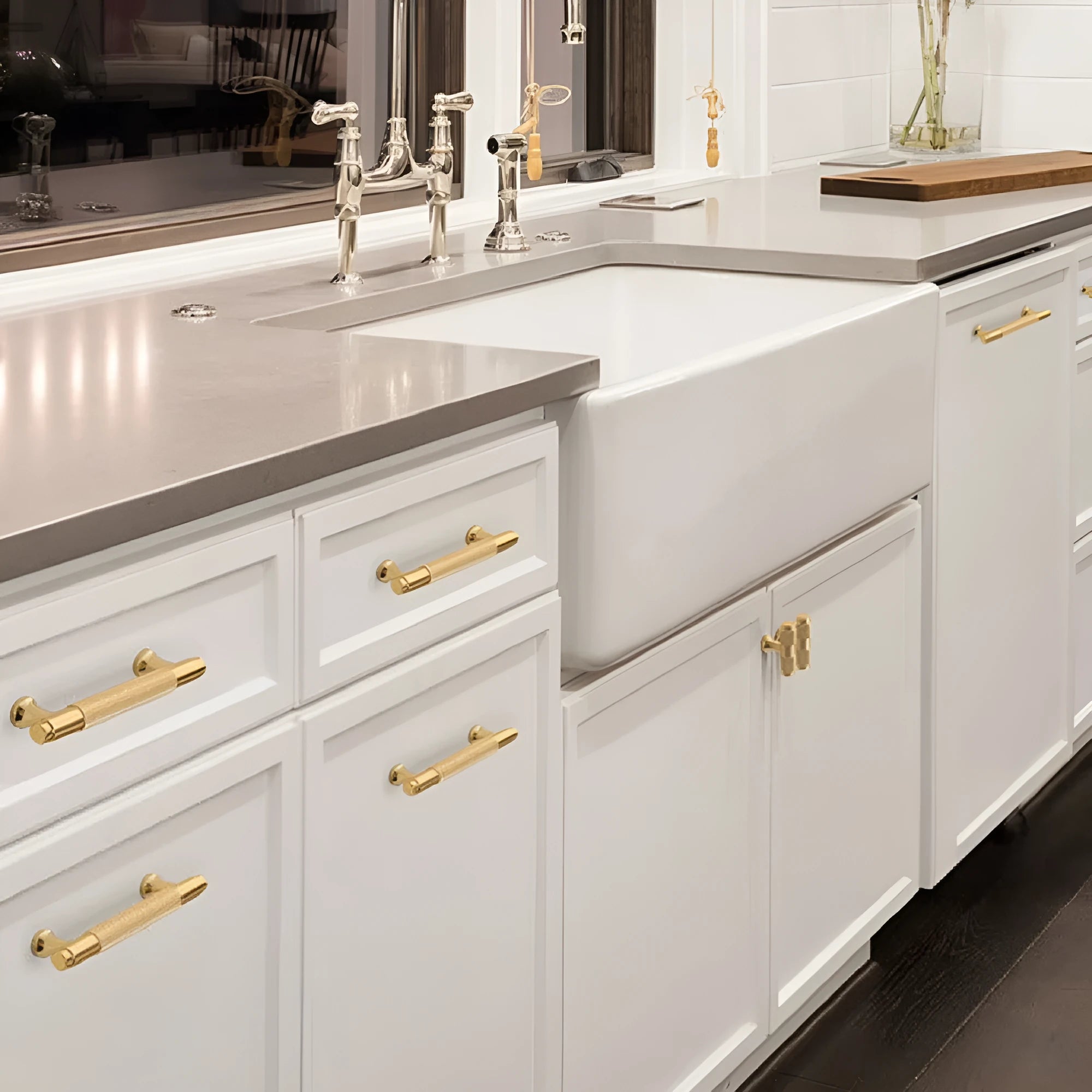 Brushed brass aluminium alloy furniture handle for wardrobe drawer and cabinet applications