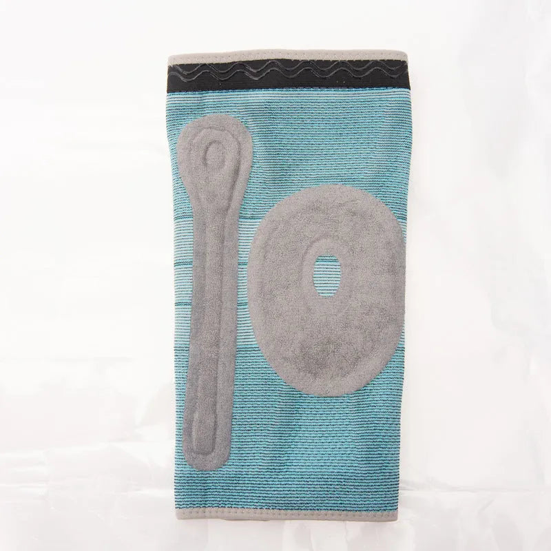 Sky blue elastic fibre knee pads shown in sizes S, M, L, and XL for sports.