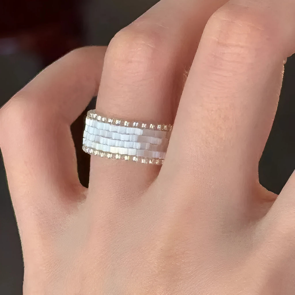 Handmade glass bead string ring in retro Korean style with inspiration Muse filament design