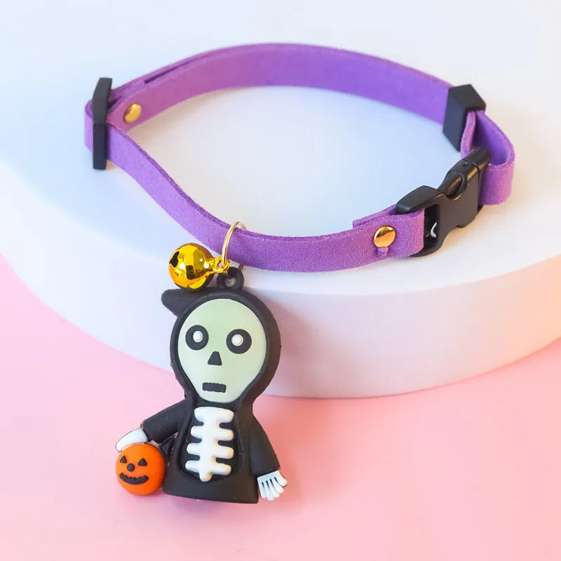 Halloween dog collar decoration in luminous skull design showing polyester material and size measurement indicators