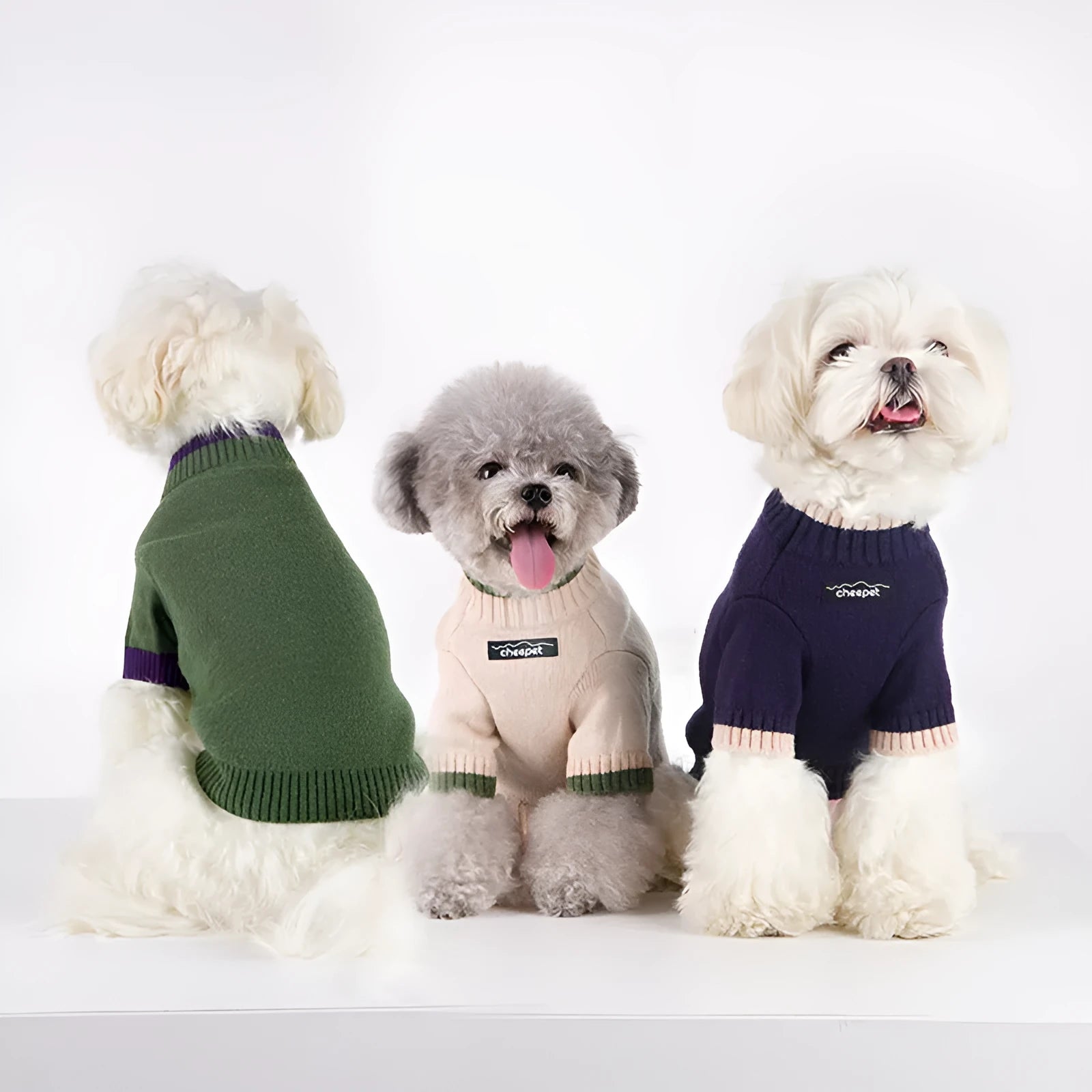 Wool British style pet sweater for dogs and cats in various colours and sizes