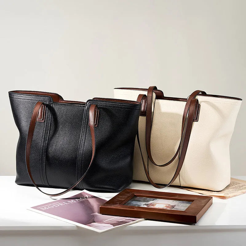Genuine leather women's crossbody bag with multiple internal compartments in horizontal square design