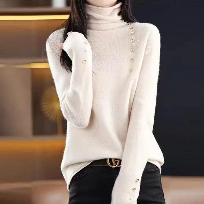 Women's knitted bottoming shirt in core-spun yarn fabric showing 3D pattern detail