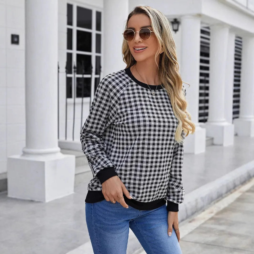 Black Japanese sweet plaid pattern long sleeve pullover sweater with printed elements