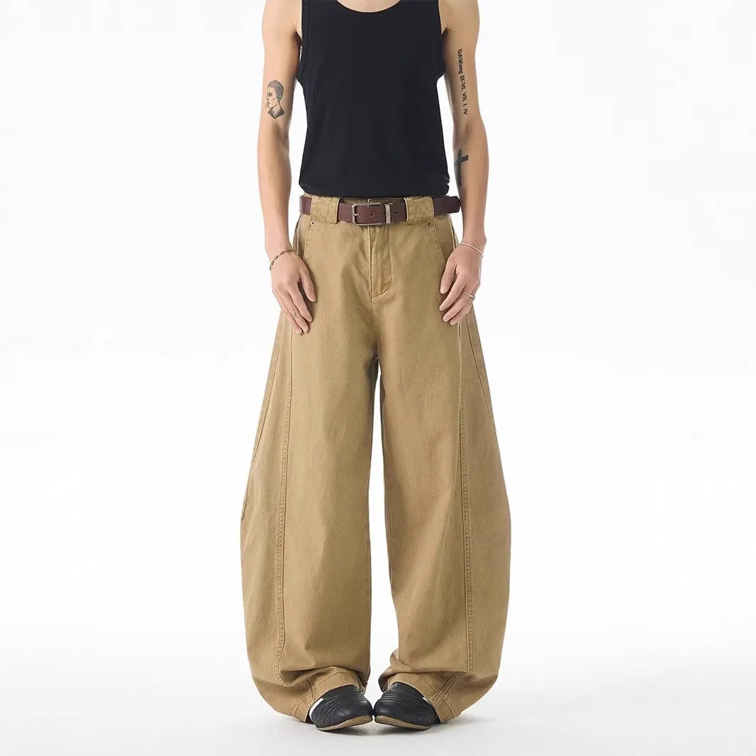 Brown men's casual jeans with straight leg loose fit and Korean style design
