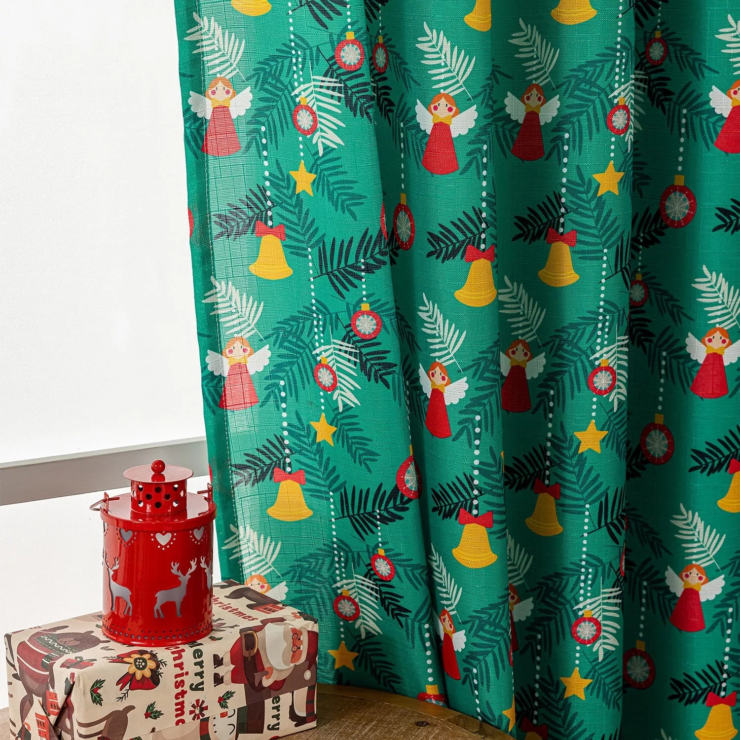 Red and green Snowman Angel printed fabric Christmas curtain, 1 metre long