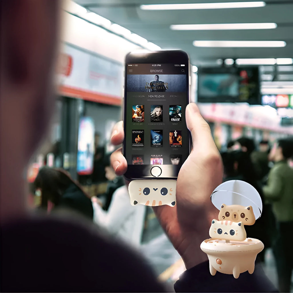 Cartoon fast charging power bank compatible with Apple iPhones in bear or cat design