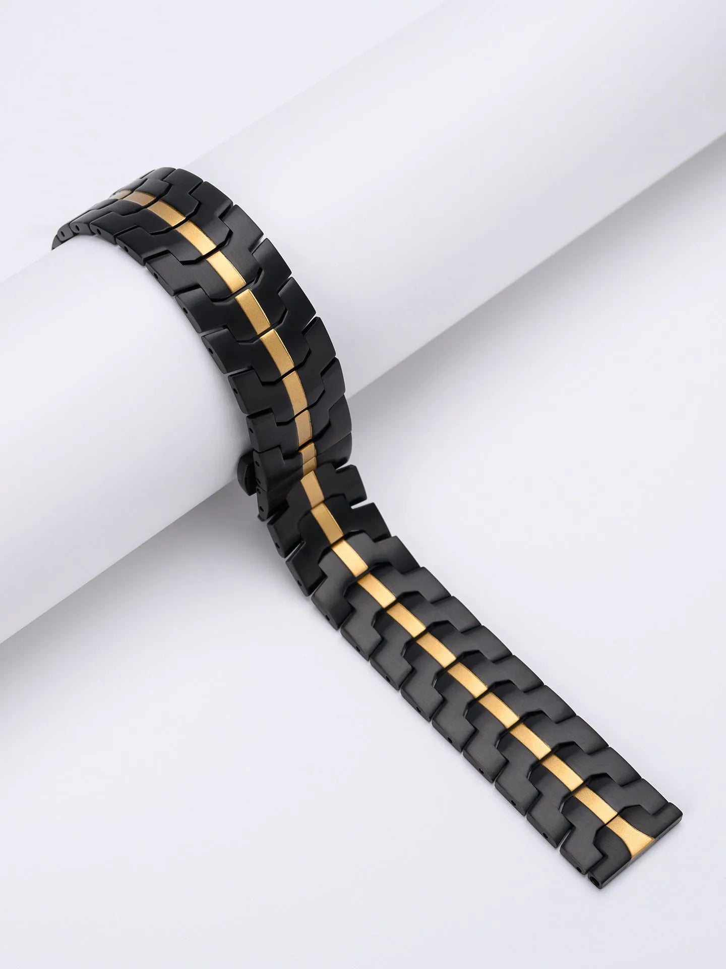 Stainless steel watch strap for Samsung Galaxy Watch in silver and black colours, showing 20mm and 22mm size options.