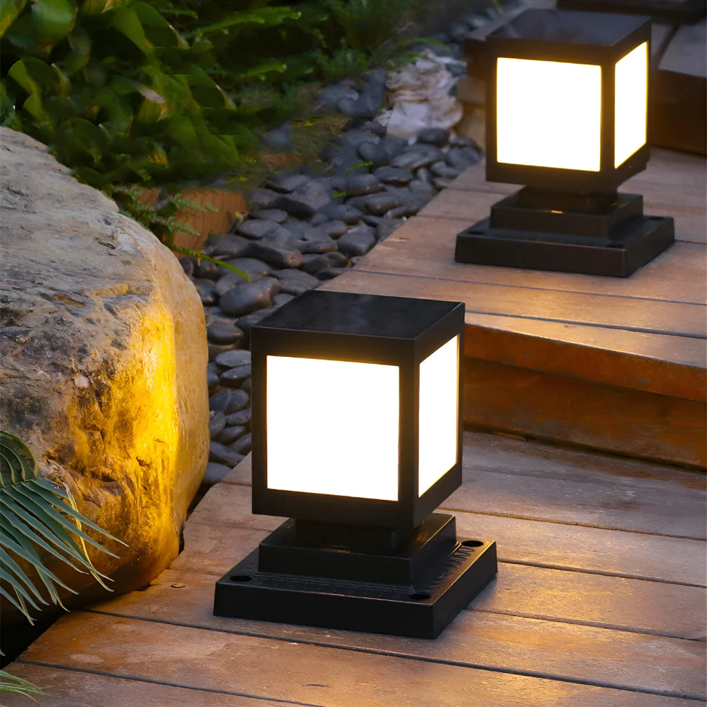 Solar garden lights outdoor waterproof LED landscape lighting for courtyards and gardens