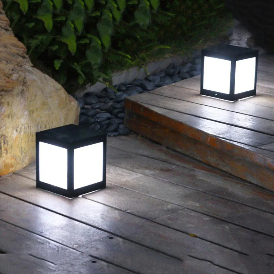Solar garden lights outdoor waterproof LED landscape lighting for courtyards and gardens