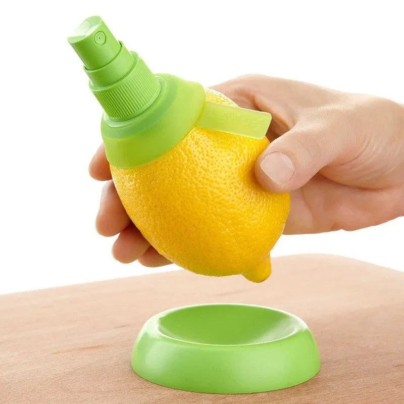 Green lemon sprayer with screw-in nozzle and PVC silicone ring for juice dispensing