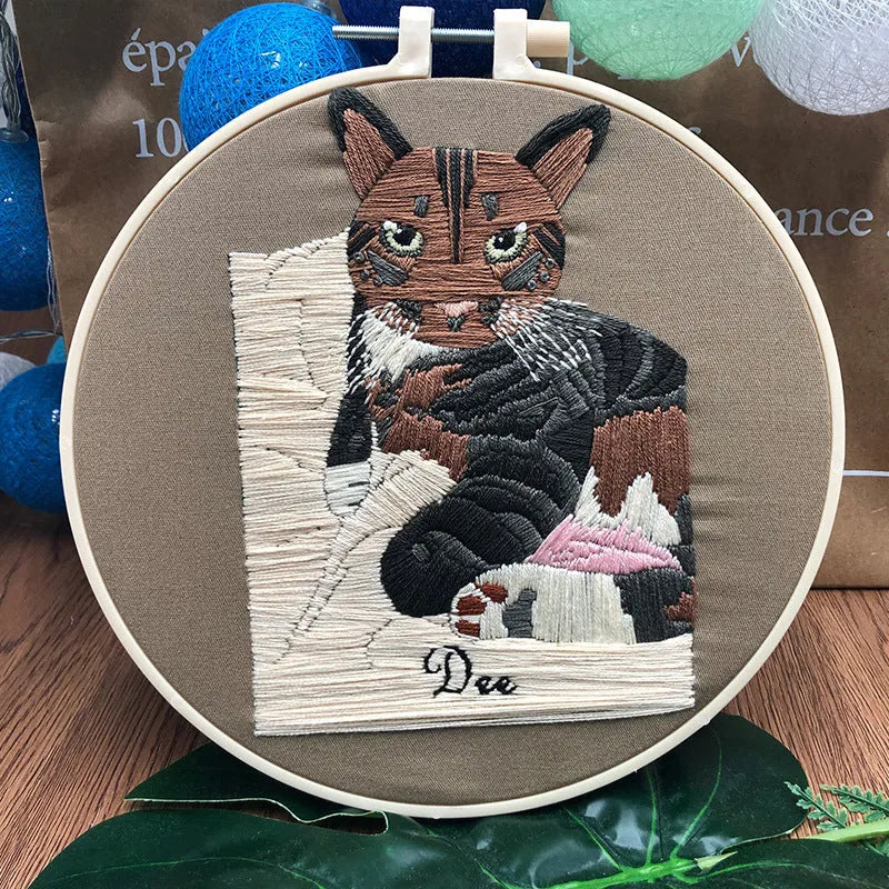 DIY embroidery kit with cotton linen fabric and hoop for three-dimensional cat designs