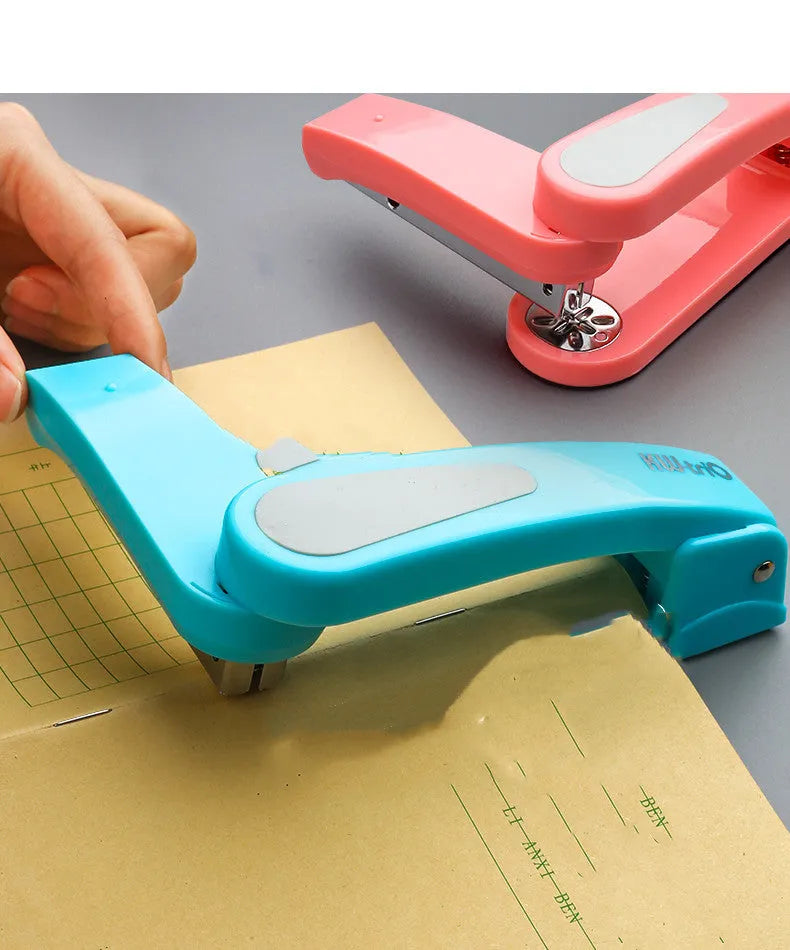 360-degree rotatable desk stapler in multiple colours showing binding directions and centre seam function.