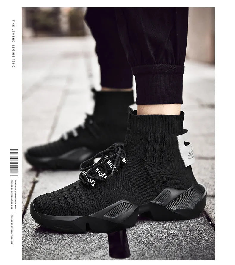 Men's black and white casual sports shoes with mesh lining available in sizes 39-47