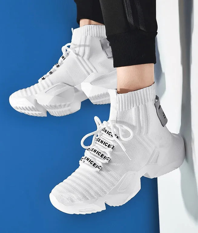Men's black and white casual sports shoes with mesh lining available in sizes 39-47
