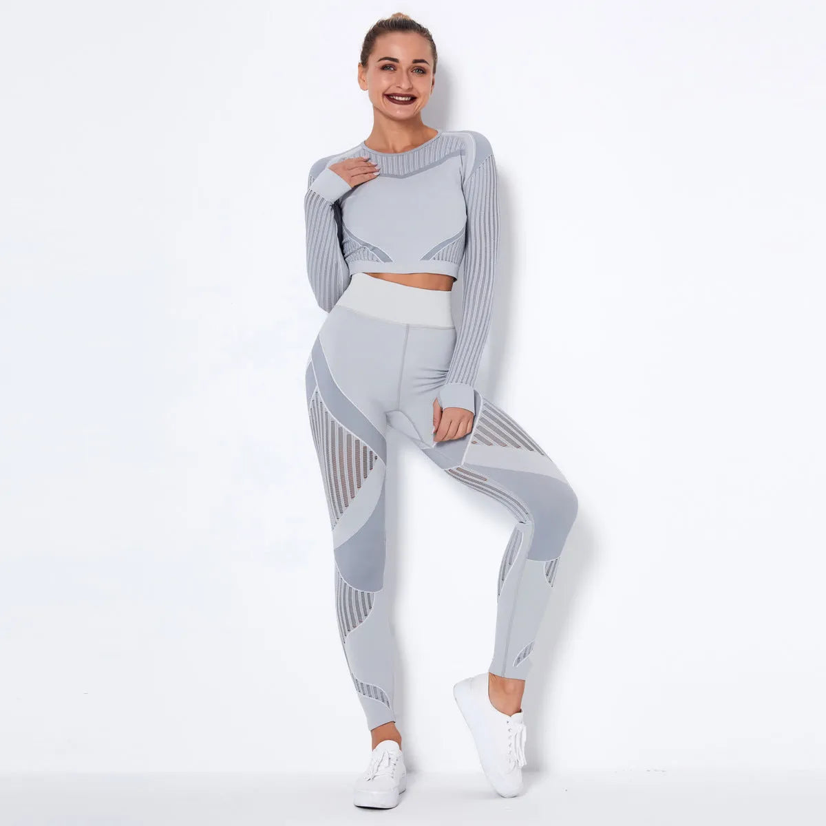Women's long-sleeved seamless knitted yoga wearsuit in a black stripe pattern