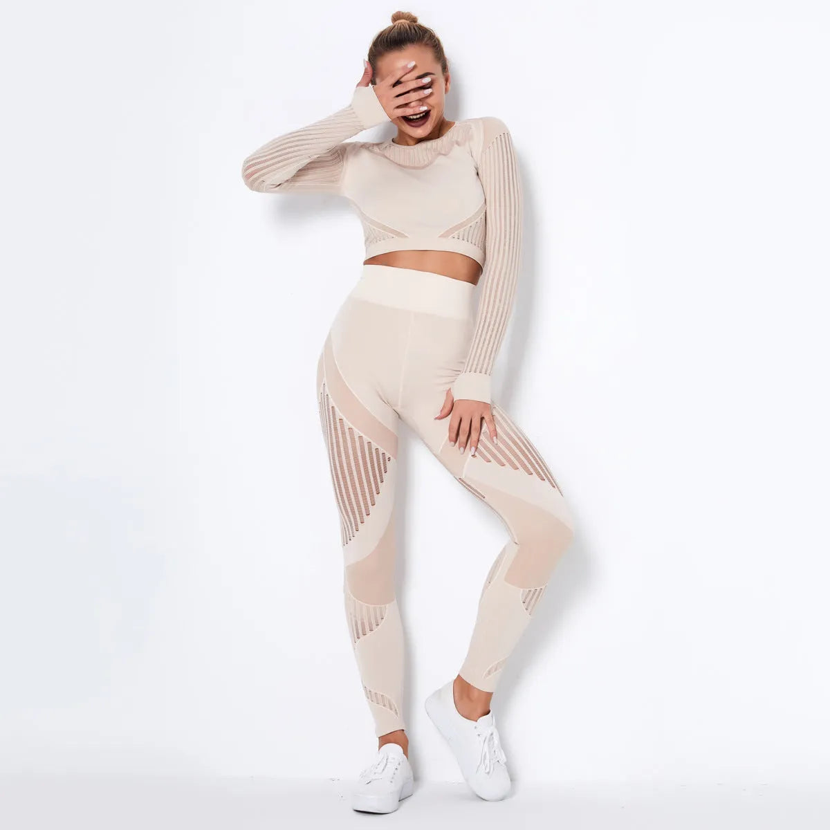 Women's long-sleeved seamless knitted yoga wearsuit in a black stripe pattern