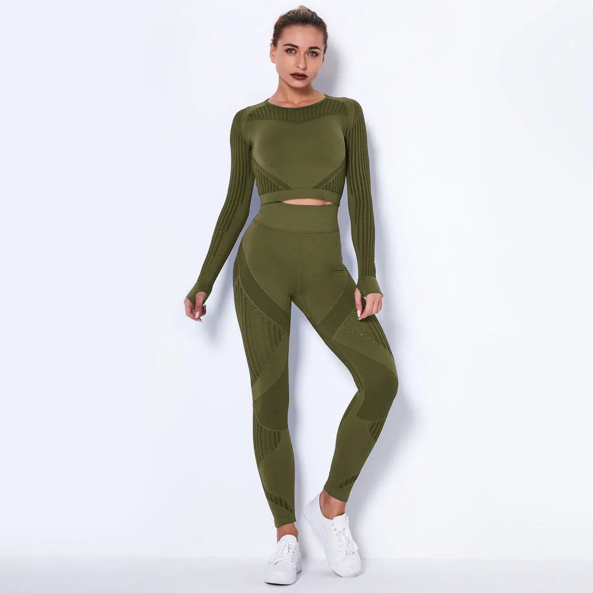 Women's long-sleeved seamless knitted yoga wearsuit in a black stripe pattern
