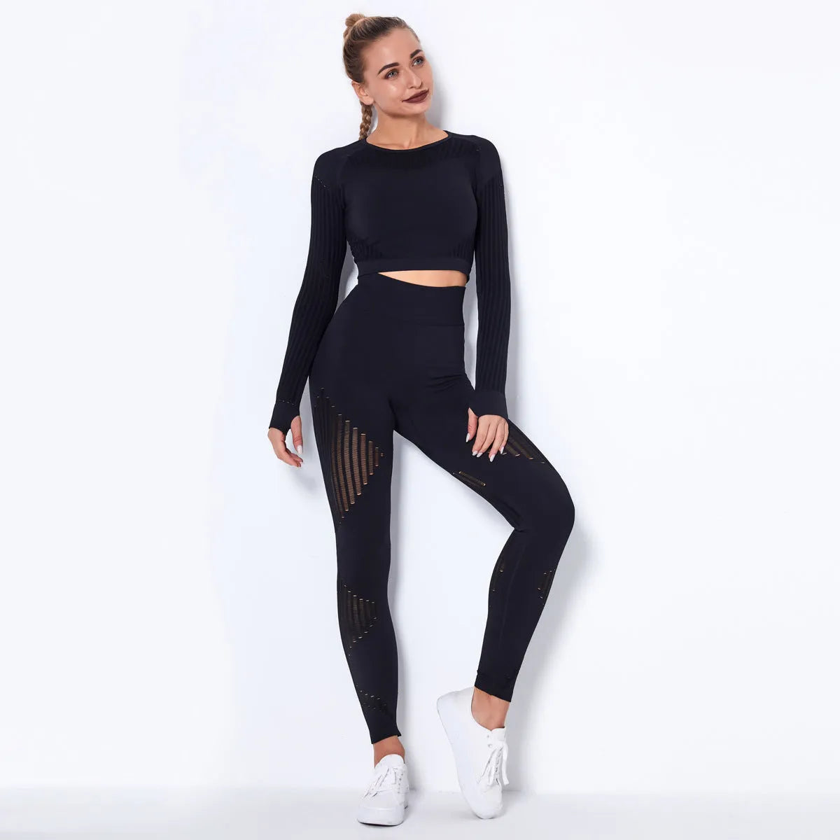 Women's long-sleeved seamless knitted yoga wearsuit in a black stripe pattern