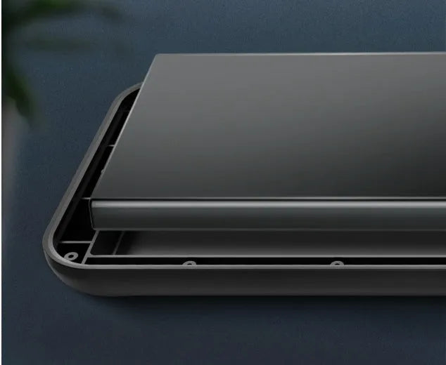Ultra-thin TPU soft bag wireless back clip battery for iPhone 12 in black with multi-USB output