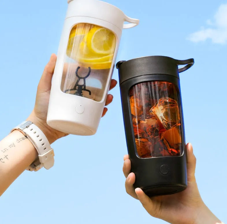 Portable automatic blending cup with 650ml capacity in four colour options