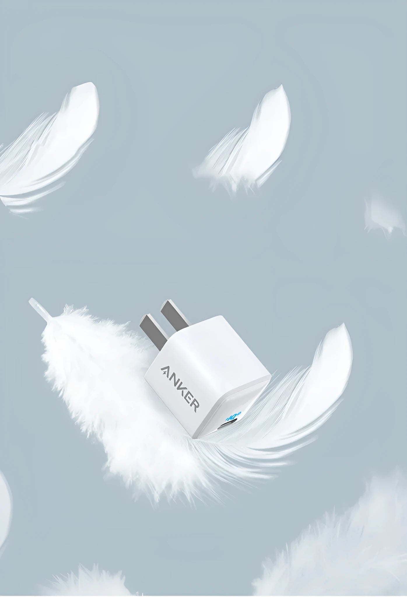 White USB travel charger for mobile phones with 600mA charging current