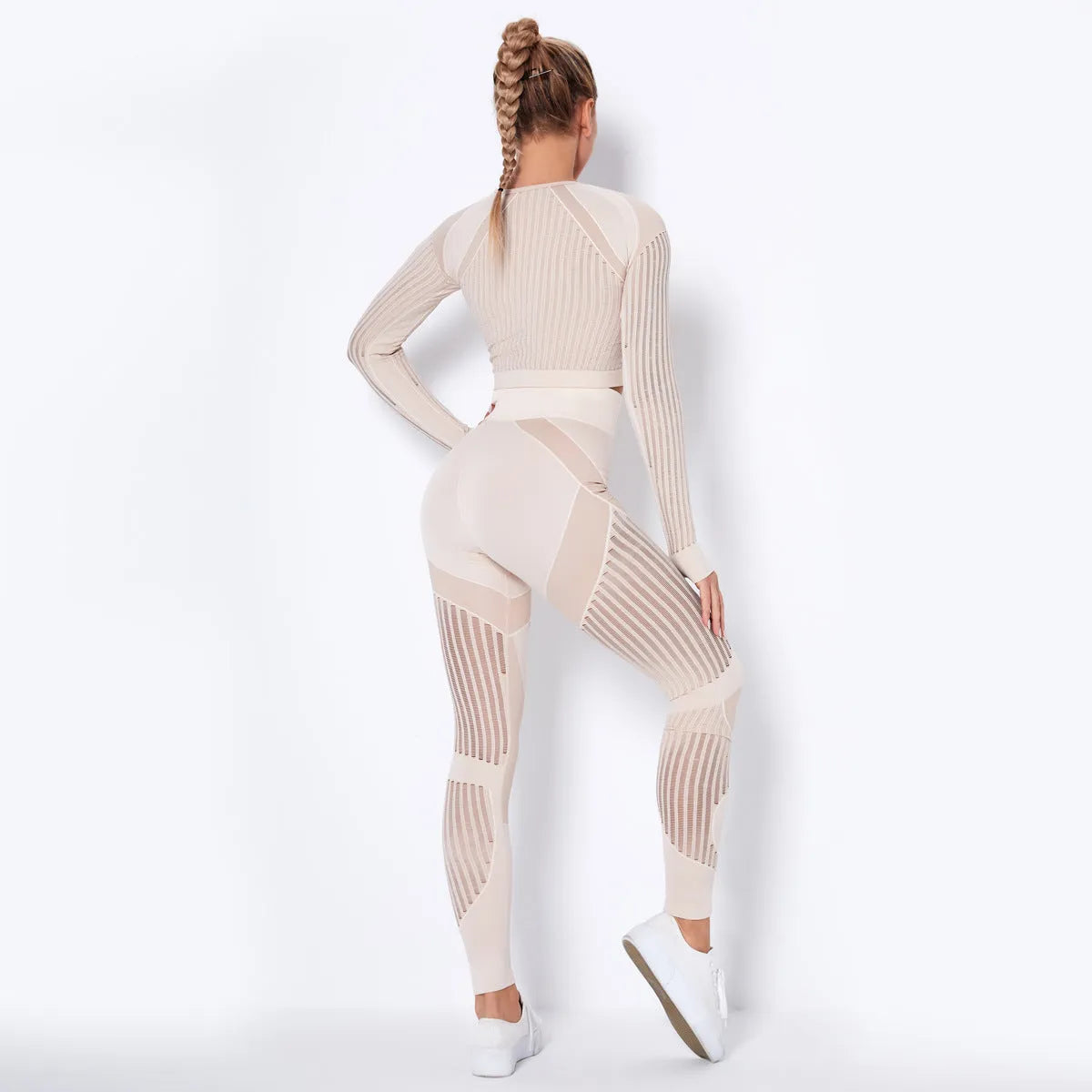 Women's long-sleeved seamless knitted yoga wearsuit in a black stripe pattern