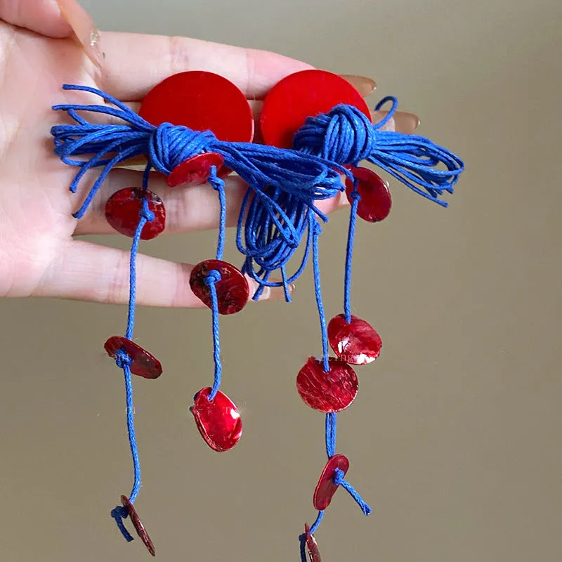 Women's geometric cloth earrings with round elements and silver needle-blue resin flower colour design