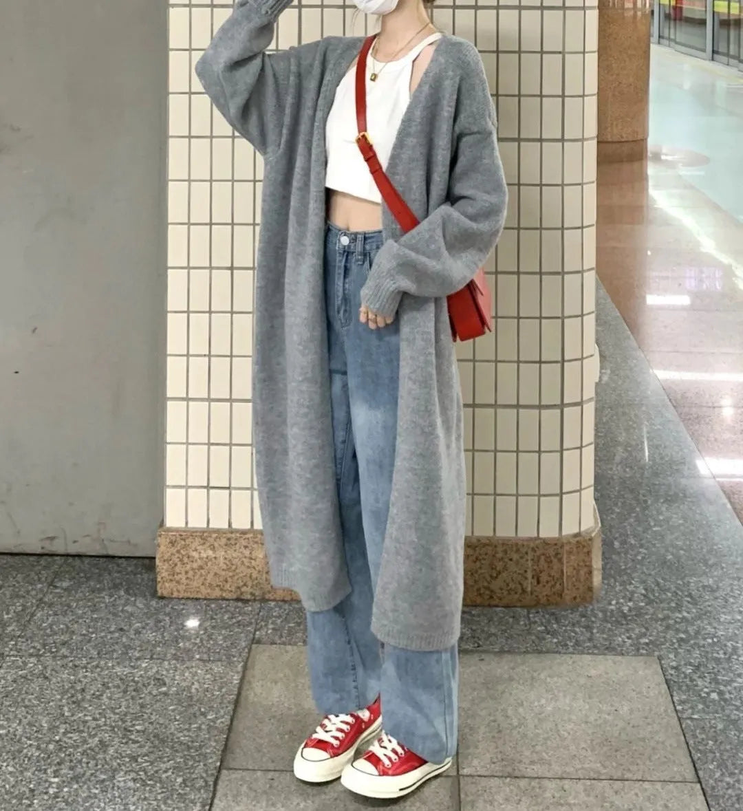 Women's loose thick chenille cardigan sweater with 3D knit pattern in dark grey