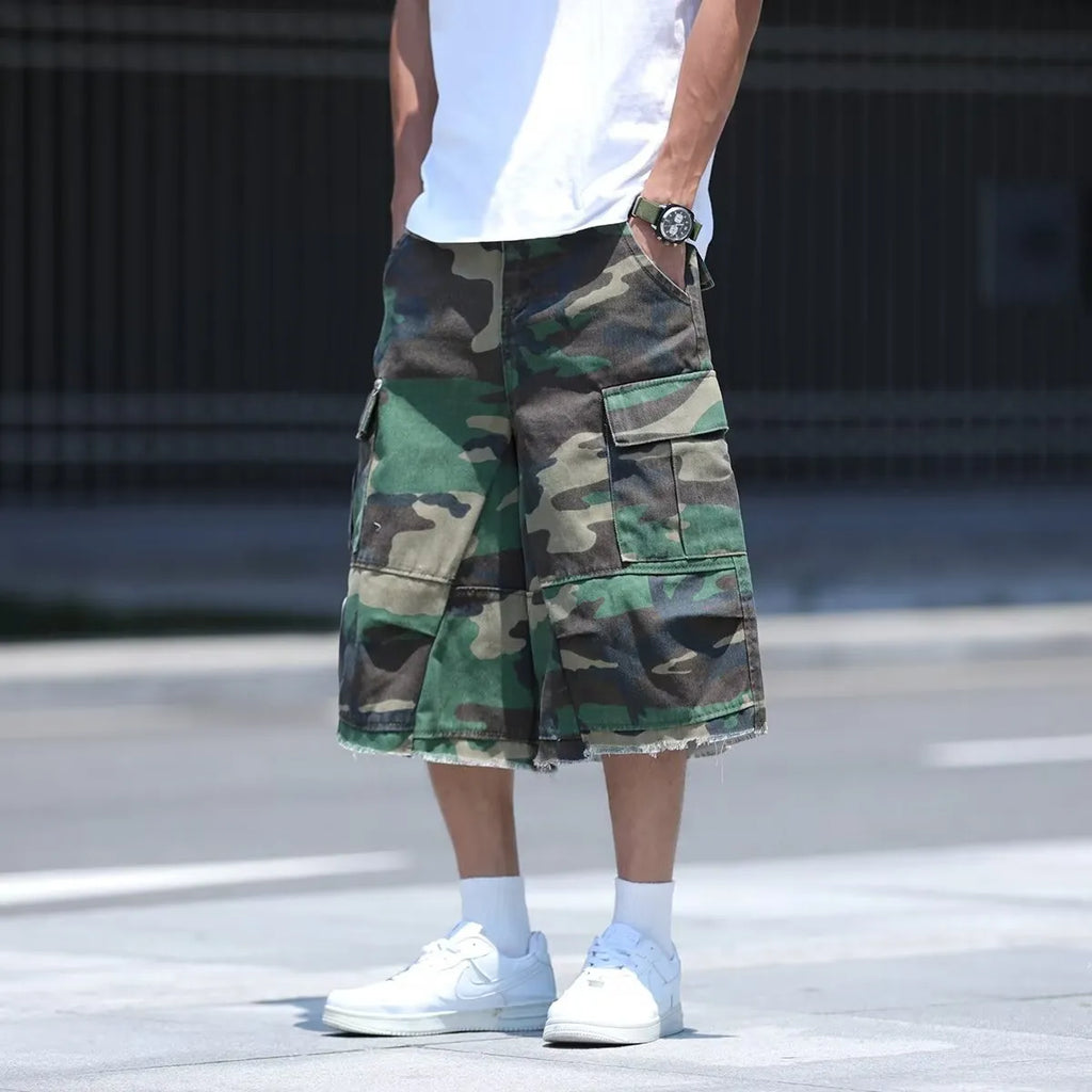 American retro camouflage shorts in loose fit design with cropped length for summer wear