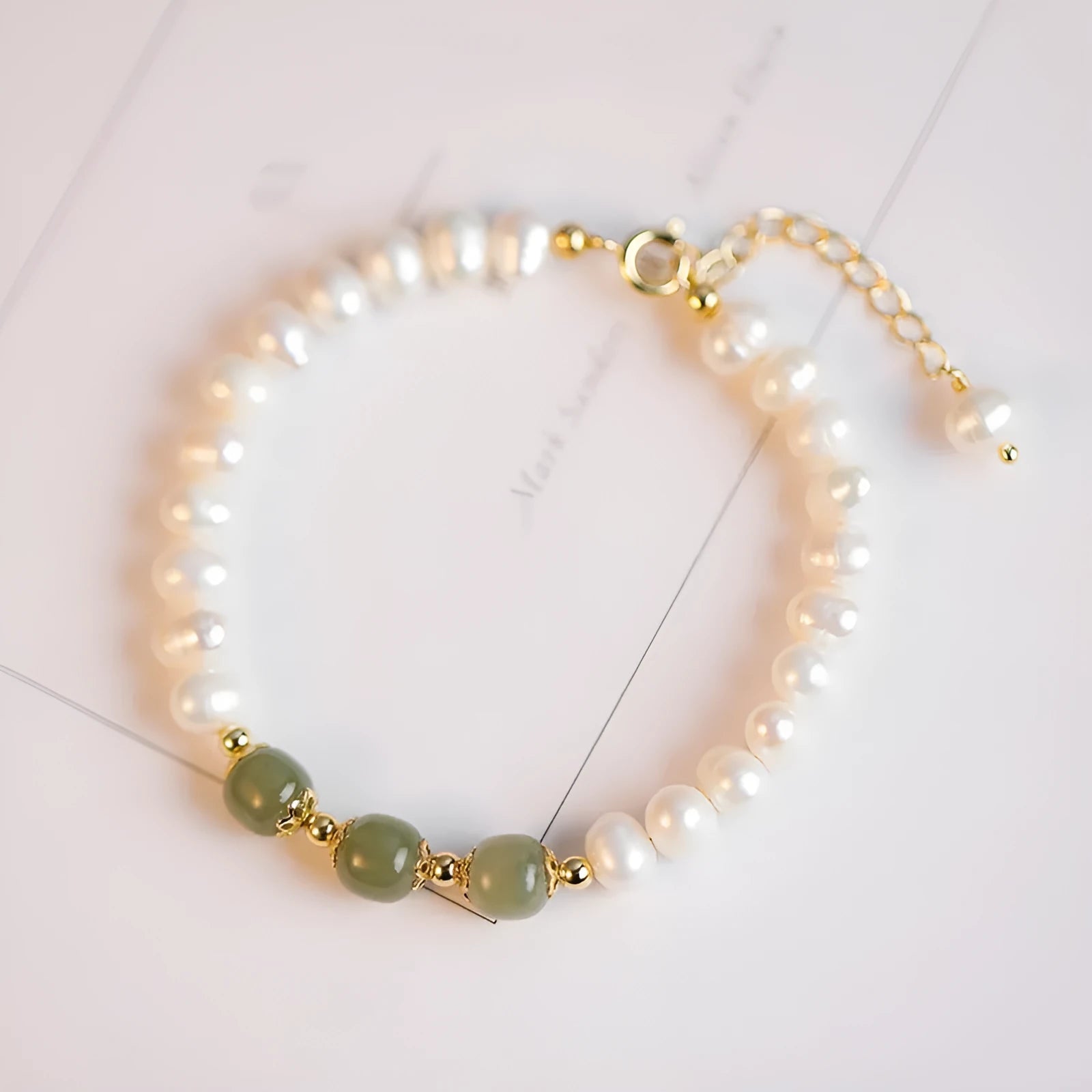 Korean-style natural freshwater pearl bracelet with diamond-shaped pearls in Hetian jade colour.