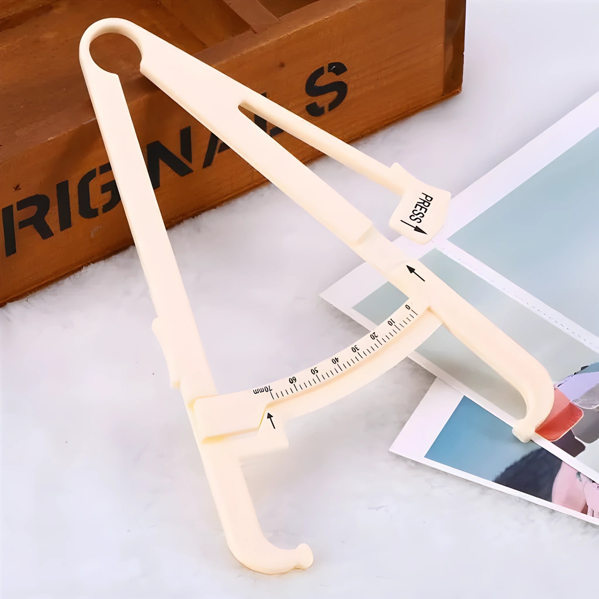 Acrylic fat caliper for body fat measurement with 0.001mm accuracy and 200mm range