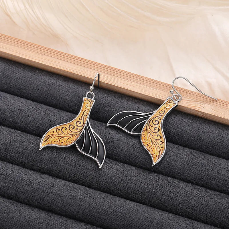 Women's retro-style alloy earrings with personalised fishtail whale design in white gold colour