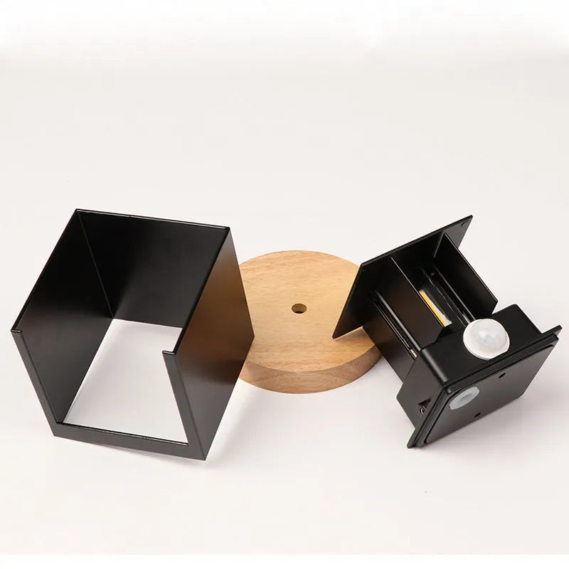 Indoor corridor wall lamp with aluminium alloy shell and 360-degree illumination
