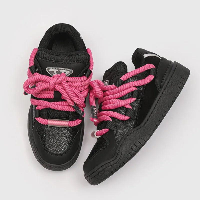 Thick-sole unisex casual sneakers in a choice of colours with lace-up front and round toe.