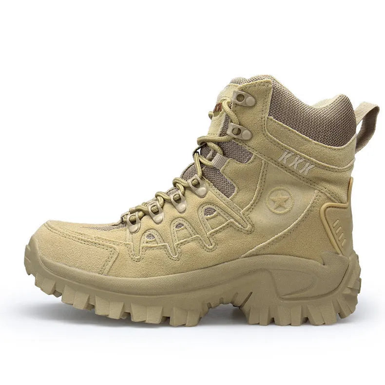 Men's US Army Delta tactical boots in black and sand colours with rubber soles