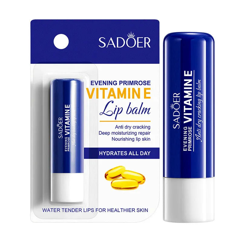 Anti-chapped moisturising lipstick stick in its packaging, showing variant net content options.
