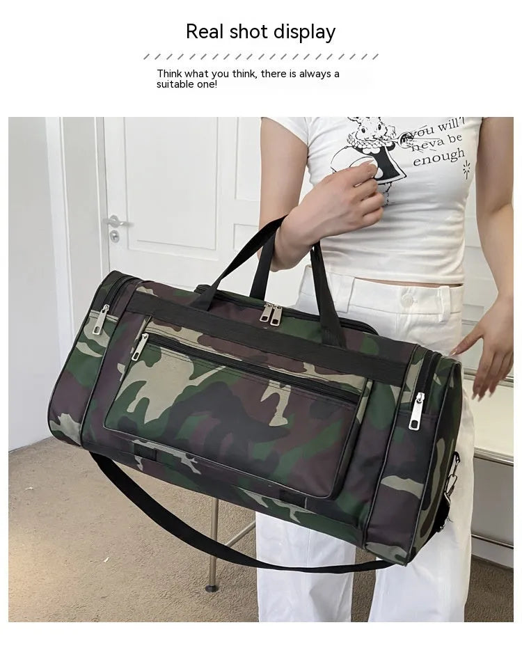 Green camouflage waterproof luggage bag with 20L capacity and striped polyester lining.
