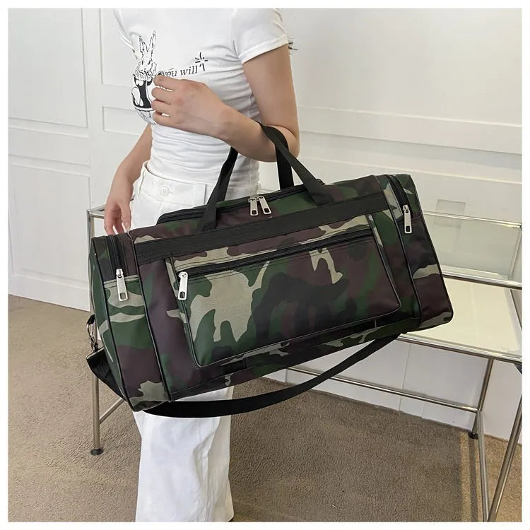 Green camouflage waterproof luggage bag with 20L capacity and striped polyester lining.