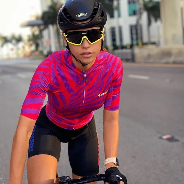 Attaquer women's long sleeve cycling jersey and matching pants set in various colours.