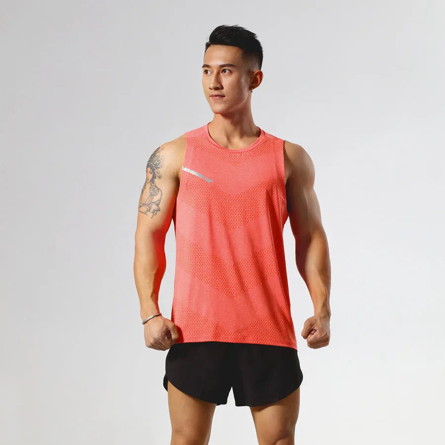 Men's solid colour quick-drying polyester sport tank top for summer sports.