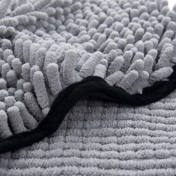 Blue pet bath towel measuring 62x23 cm for drying dogs and cats after washing
