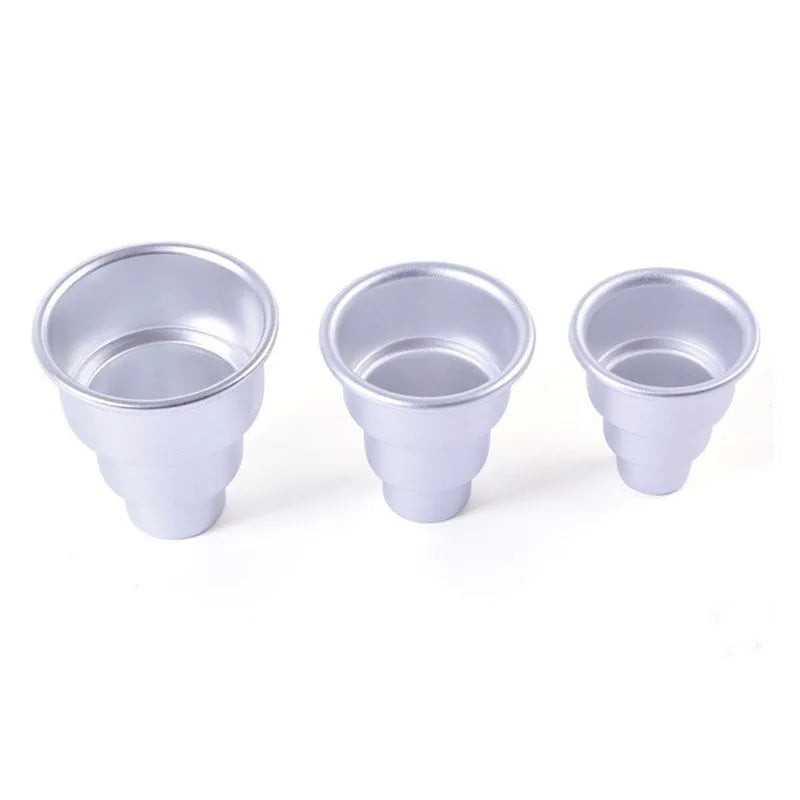 Silver aluminium alloy cake mould set with three graduated sizes for layered baking