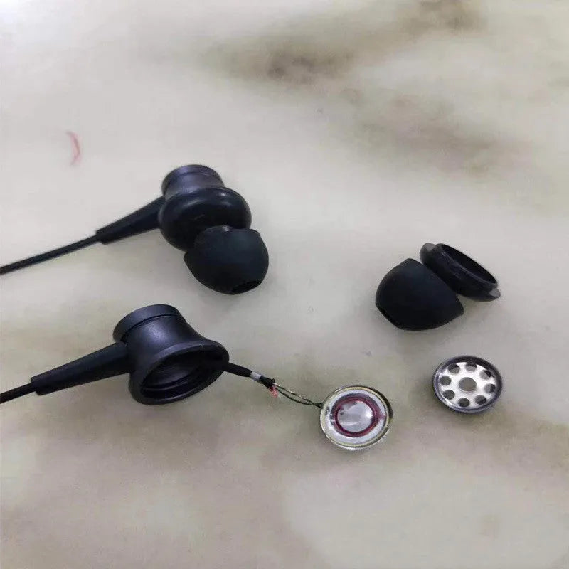 Piston wired in-ear headphones with 3.5mm gold-plated plug in black, blue, or red colour options