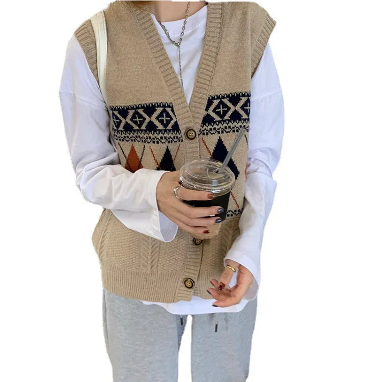 Diamond plaid pattern sleeveless loose cardigan top in khaki colour