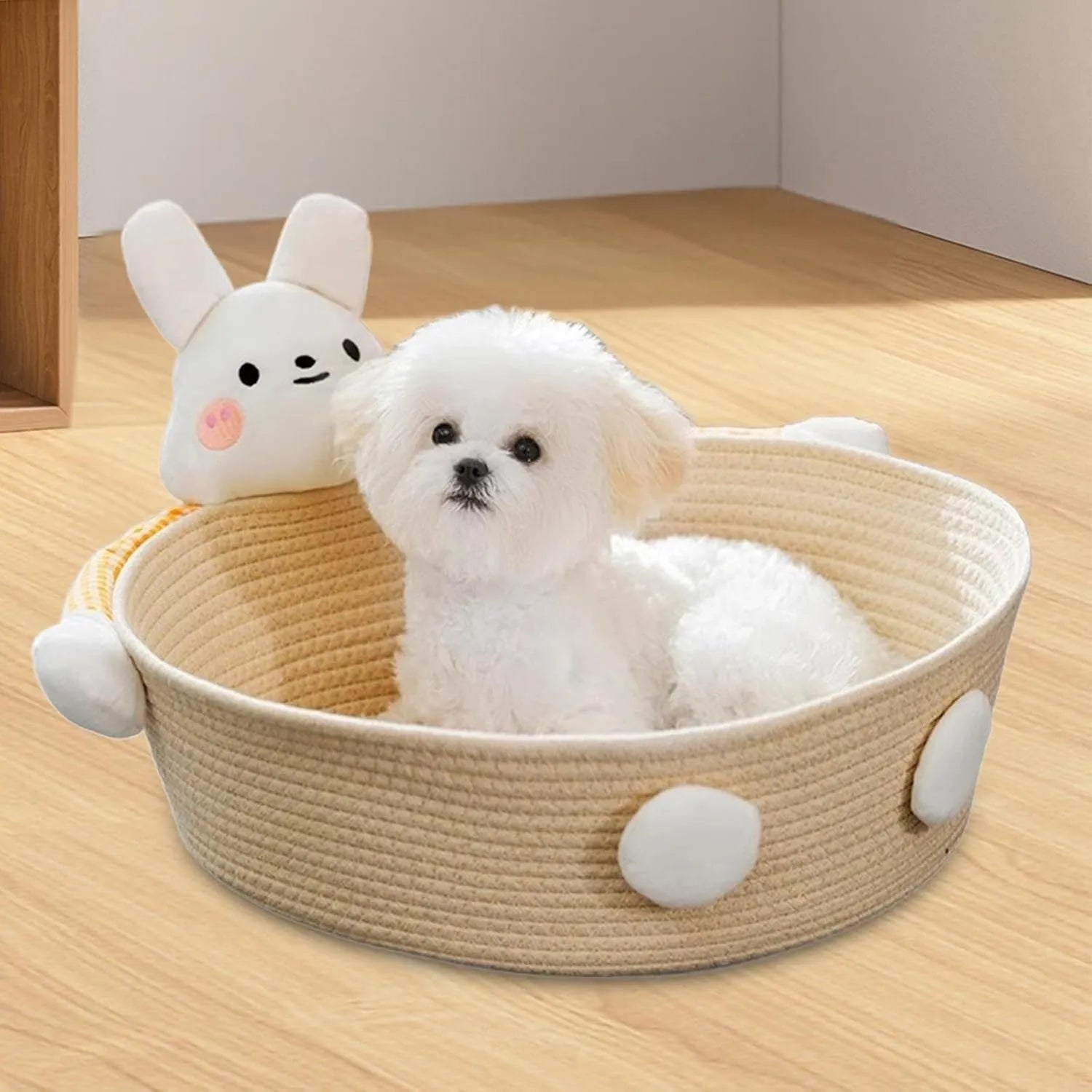 Woven cotton rope cat bed basket with integrated scratching surface in bear print design