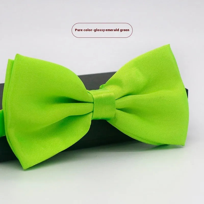Solid colour formal bow tie with flat head design in polyester fabric